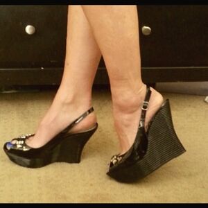 BCBG Black size 6 shoes